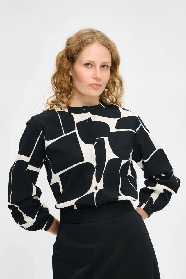 Dokulu Kumaş Kadın Hakim Yaka Uzun Kollu Geometrik Desenli Gömlek SİYAH-BEYAZ - 48