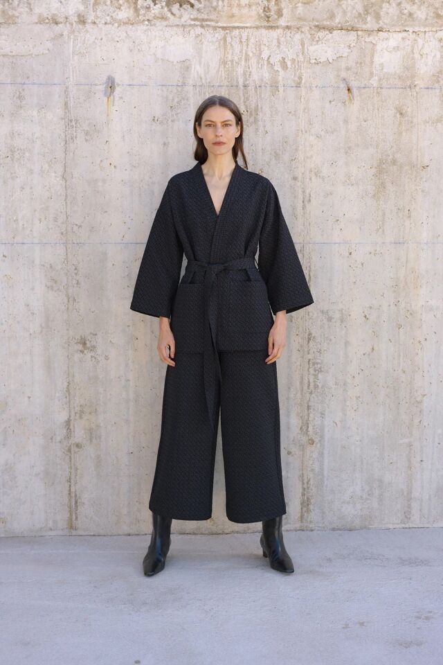 Kadın Kabartma Dokulu Kruvaze Kuşaklı Cepli Kimono Ceket SİYAH - 3XL