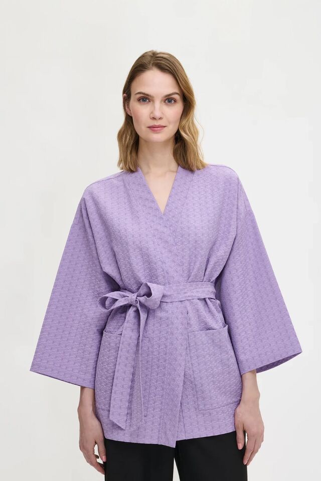 Kadın Kabartma Dokulu Kruvaze Kuşaklı Cepli Kimono Ceket LİLA - XXL