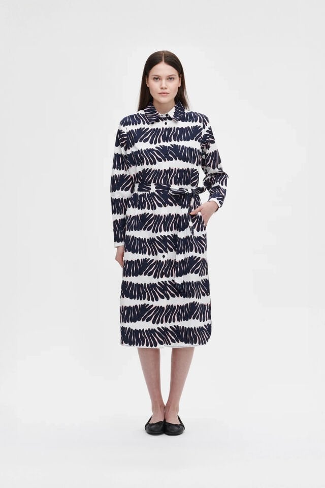 Kadın Lacivert Desenli Uzun Kollu Kuşaklı Gömlek Elbise